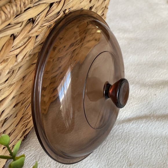 Vintage Pyrex Amber Brown V1.5C Lid 1 1/2 Qt Size - Picture 3 of 8